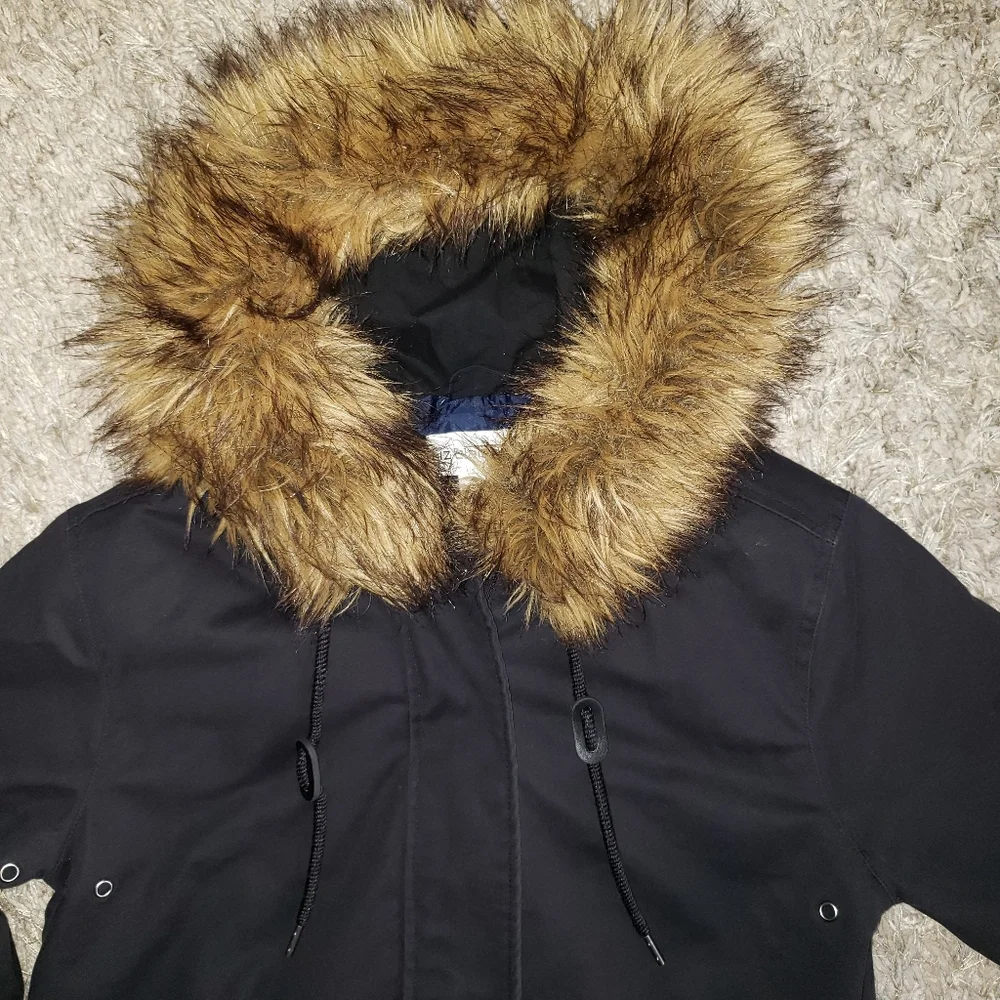 Liz Claiborne Woman's Parka Jacket with Faux Fur Hood - Picture 9 of 10